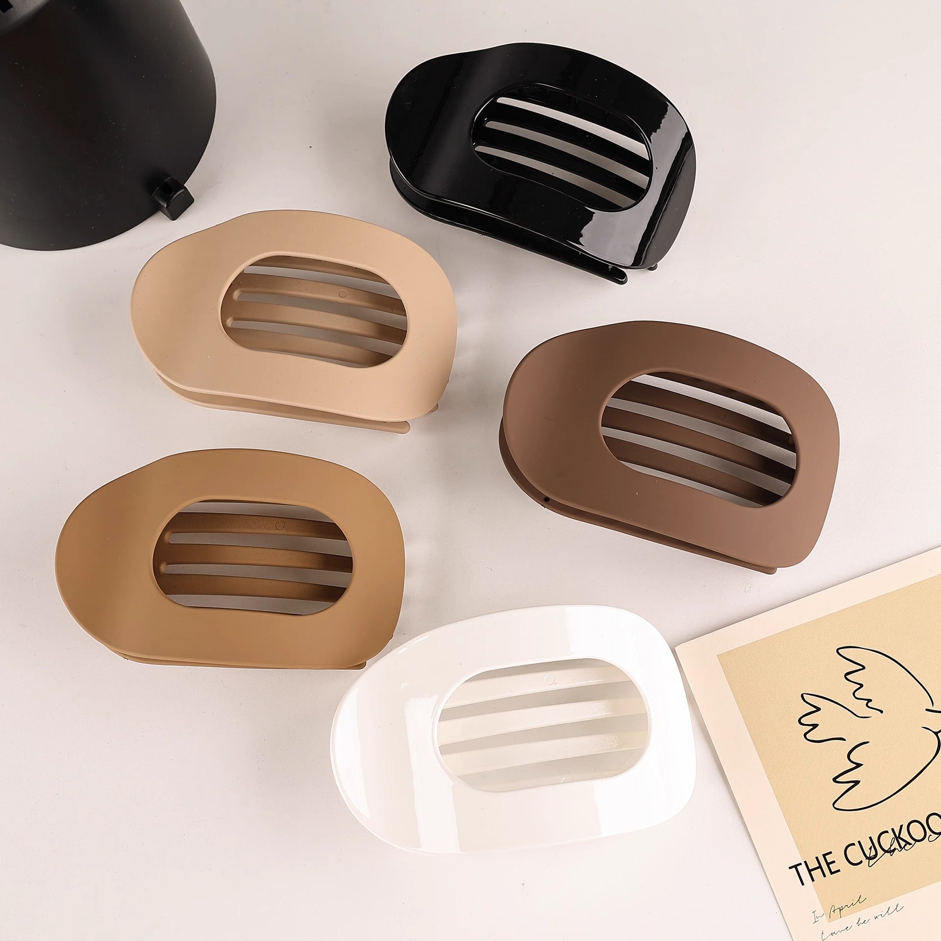 Matte oval flat clip
